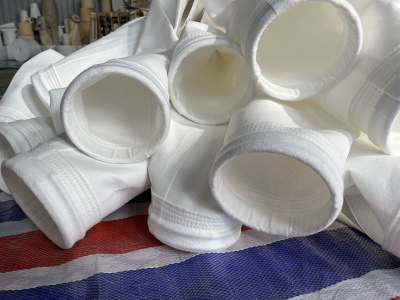 羊毛氈口滌綸濾袋生產(chǎn)廠家